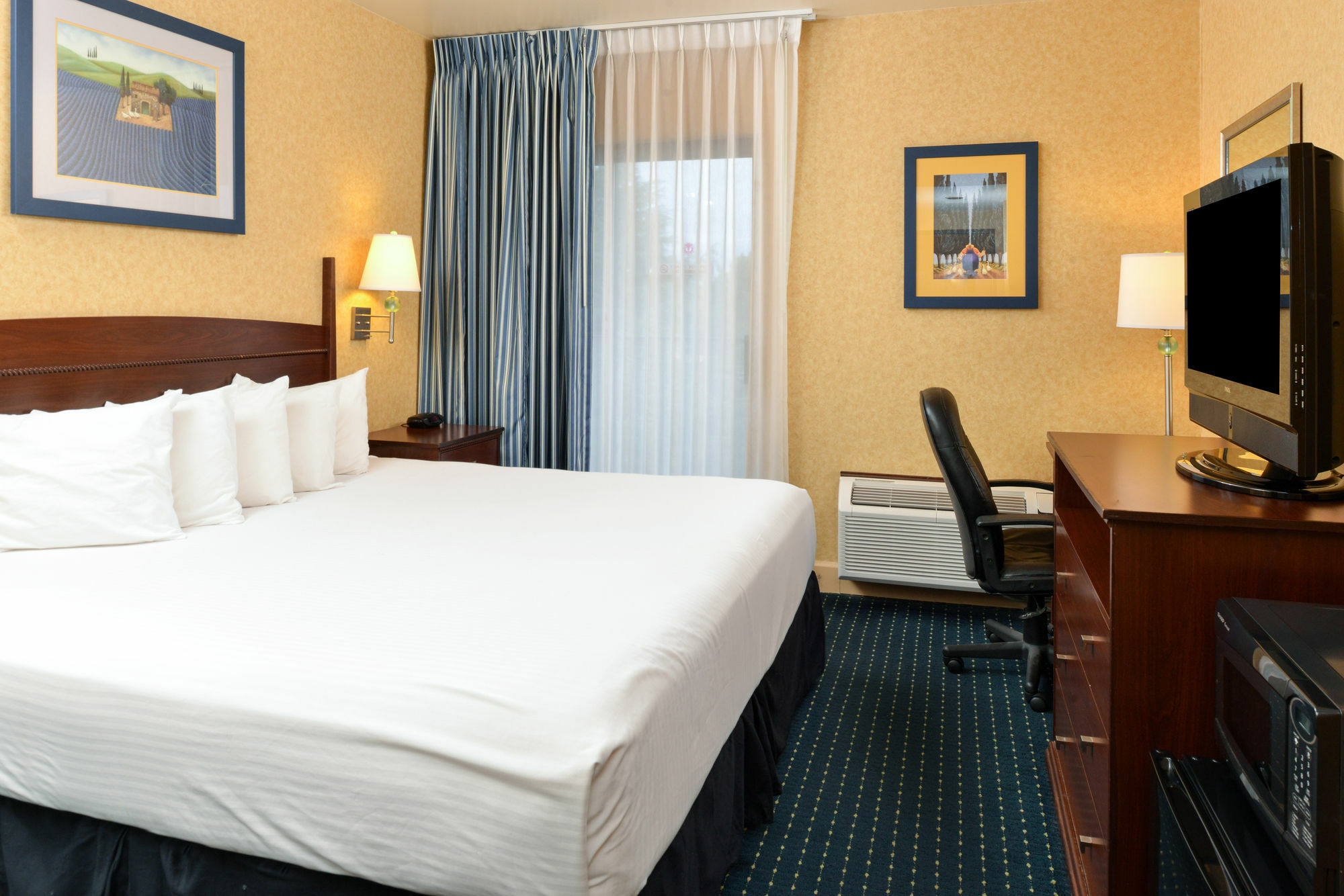 Holiday Inn - Salem By Ihg Eksteriør billede